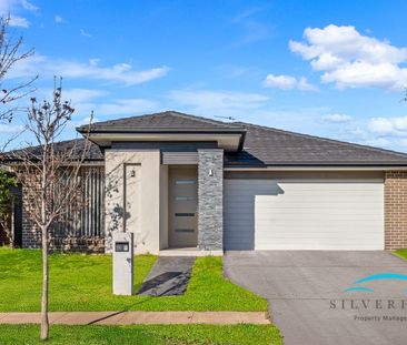 Stylish & Low-Maintenance Family Living in Oran Park - Photo 5