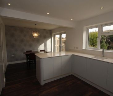 3 bedroom bungalow to rent - Photo 1