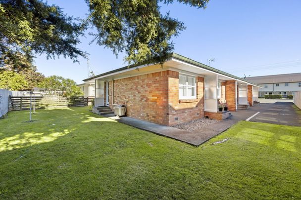 52B Cameron Road - Photo 1