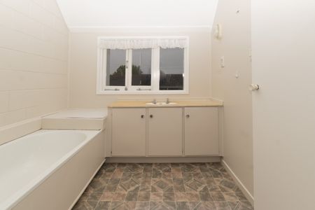 Nice and private Family Home - Photo 4