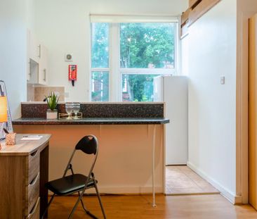 1 bedroom flat to rent - Photo 4