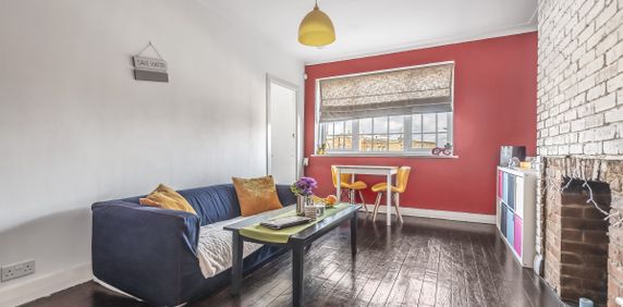 Crown Point, Beulah Hill, Norwood, SE19 - Photo 2