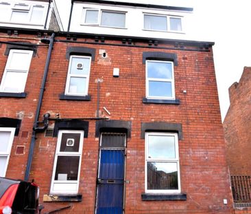 2 bedroom House in Harold Avenue, Leeds - Photo 5