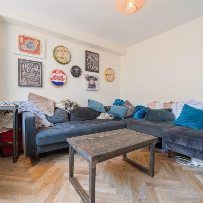 5 bedroom terraced house to rent - Photo 1