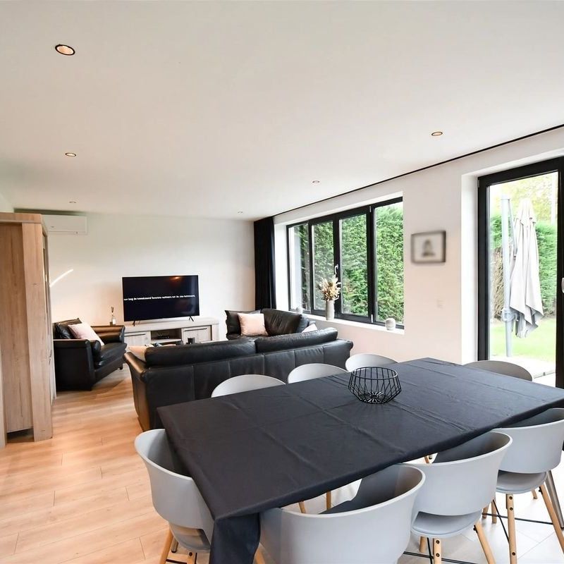 Appartement te huur in Sint-Niklaas voor € 1.200 met 2 slaapkamers - foto 1