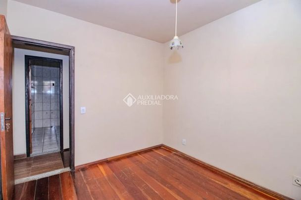 Casa com 4 quartos e 181m² para alugar em Jardim Leopoldina, Porto Alegre. - Photo 1