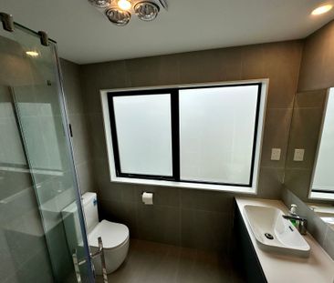 Three Bedroom Point Chevalier - Photo 5