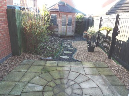 2 bedroom terraced house to rent - Photo 2