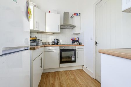 2 bedroom detached house to rent - Photo 5