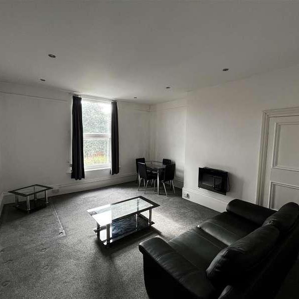 Springfield Mount, Leeds, LS2 - Photo 1