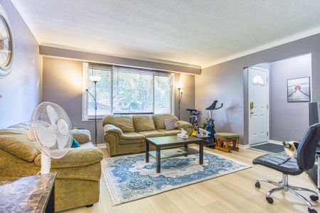 For Lease - 4453 Meadowvale Drive Unit# Main, Niagara Falls, Ontario - Photo 2