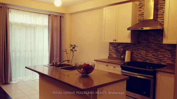 For Lease - 46 Jake Smith Way, Whitchurch-Stouffville, Ontario - Photo 1