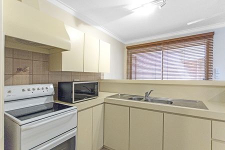 10 / 23 Allerton Way, BOORAGOON WA 6154 - Photo 4