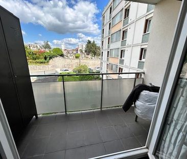Location Appartement 3 pièces 64m² ST ETIENNE 42000 - Photo 6