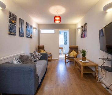 4 bedroom house to rent - Photo 1