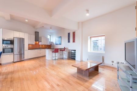 2 bedroom flat to rent - Photo 4