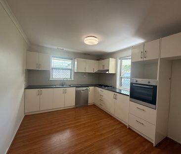 6 Bracknell Street, Keysborough, VIC 3173 - Photo 4