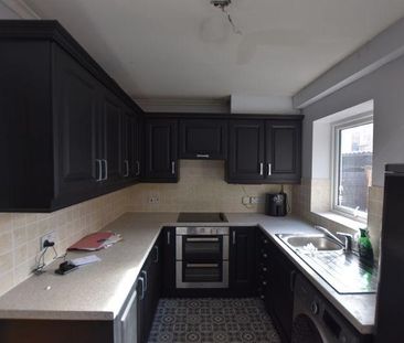 2 bedroom semi-detached house to rent - Photo 3