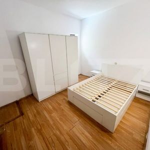 Casă cu 2 camere, de 70 mp, curte comună | Centru - Photo 2