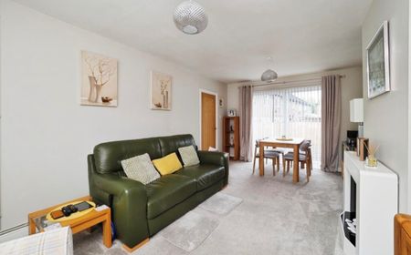 3 Bed End Terrace, Shelley Avenue, NG11 - Photo 2