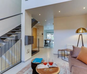 Carrer del Callao, Barcelona, Catalonia 08014 - Photo 5