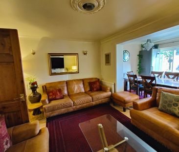 4 Bed Semi-Detached House, Harkett Close, HA3 - Photo 4