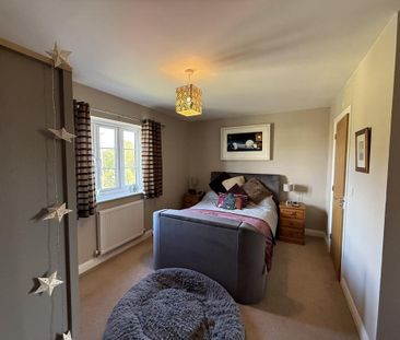 3 bedroom detached house to rent - Photo 4