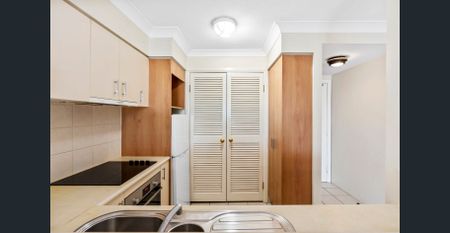 One-bedroom apartment in Bel Air - Photo 5