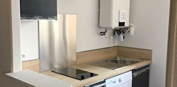 APPARTEMENT 2 PIECES MEUBLE 28m² - Photo 2