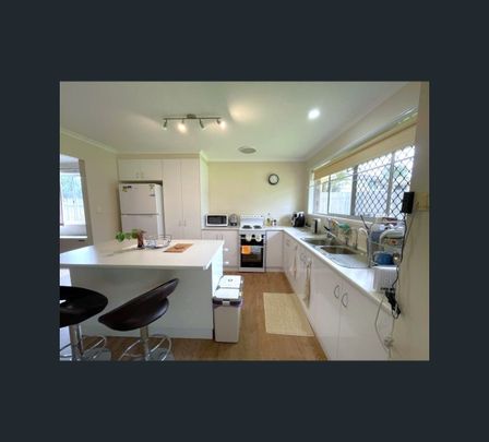 2/5 Montana Street, Wilsonton Heights, Qld 4350 - Photo 1