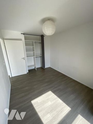 T2 de situé au 3ème étage avec balcon - Photo 4