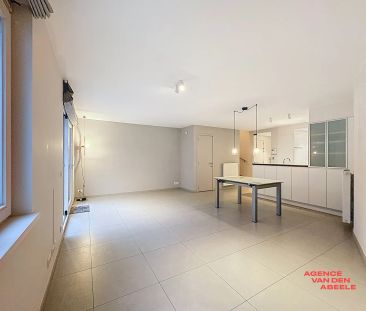 Recente woning met tuin en ondergrondse standplaats in hartje Brugge - Photo 1