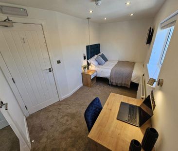 1 bedroom in a house share to rent - Photo 4