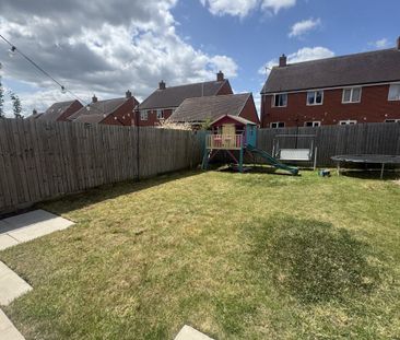Laxton Road, AYLESBURY - Photo 3