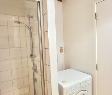 Location, location and location! - Photo 5