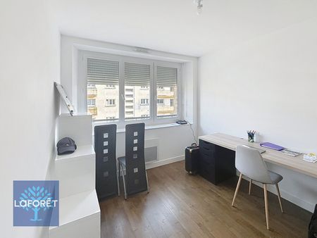 Appartement T4 Fougères à louer - Photo 2