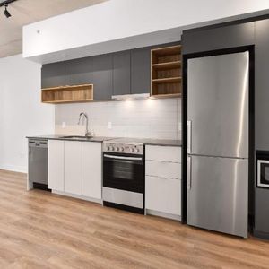 1 CH - 1 SDB - Montréal - $2,180 /mo - Photo 2