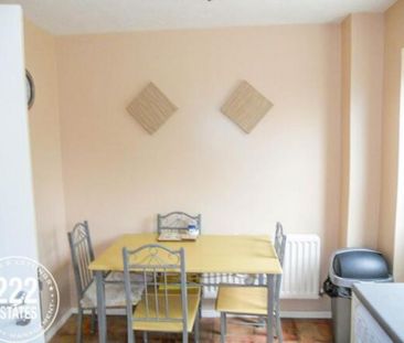 Lord Nelson Street - Warrington - WA1 - Photo 4