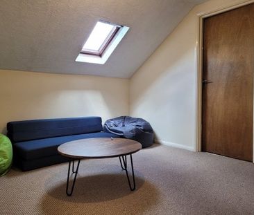 Hale Road - GU9 - Photo 5