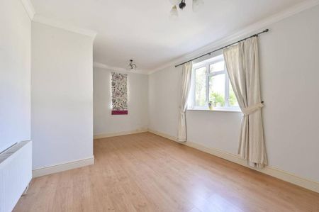 3 bedroom house to rent - Photo 2