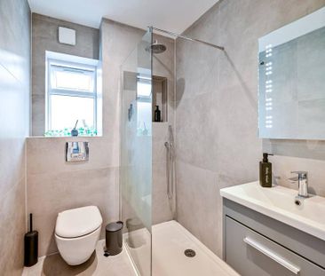 3 bedroom terraced house to rent - Photo 6