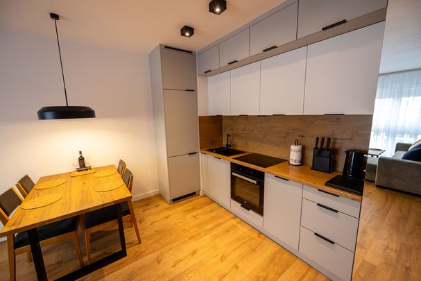 Nowoczesny apartament blisko centrum WYPOSAŻONY - Zdjęcie 1