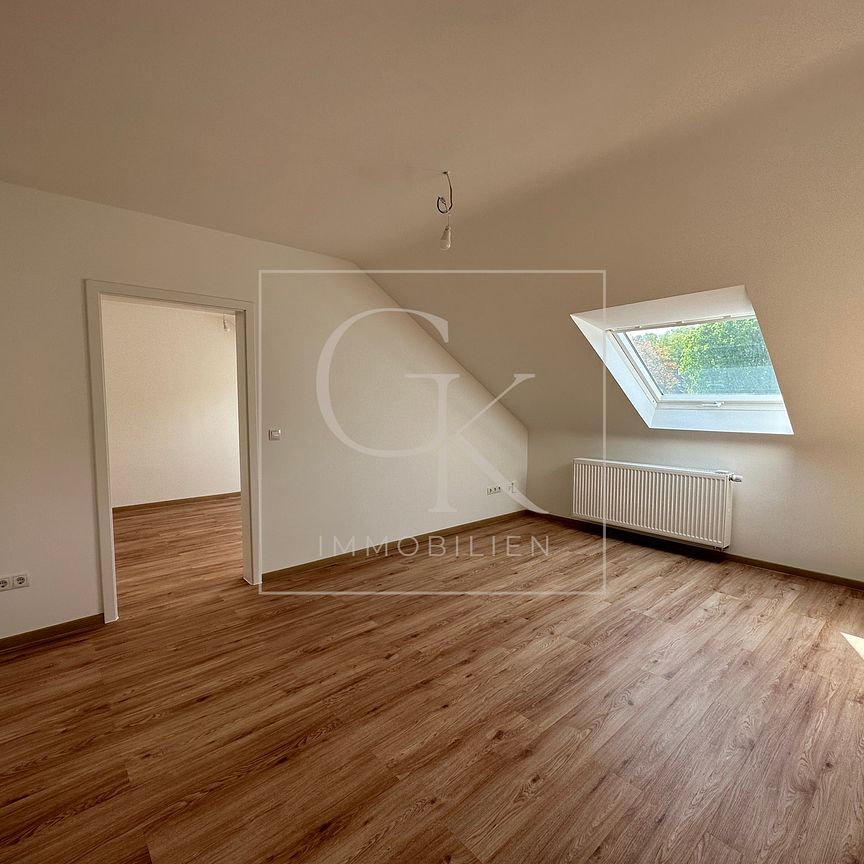 Erstbezug nach Modernisierung von heller gemütlicher DG-Wohnung - Photo 1