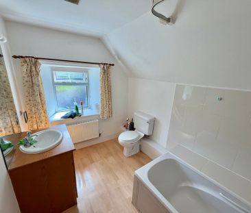 Lowton, Taunton, Somerset - Photo 6