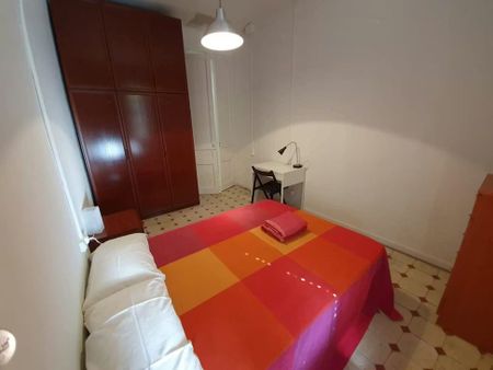 Ronda de Sant Antoni, Barcelona, Catalonia 08001 - Photo 3