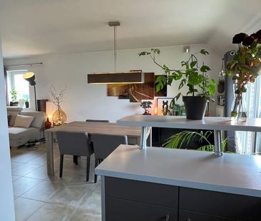 Appartement te huur - foto 4
