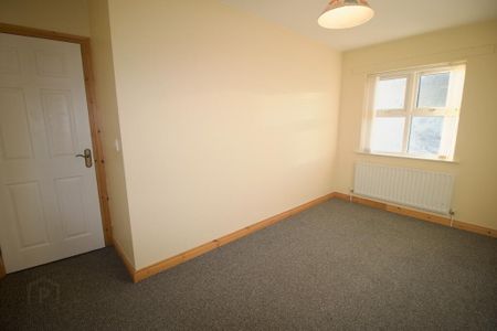 2 Orchard Court, Portglenone, Ballymena, BT44 8DT - Photo 3