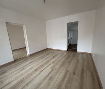 Location Appartement 3 pièces 50m² CHARLIEU 42190 - Photo 1
