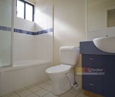 NEAT AS A PIN! - Photo 6