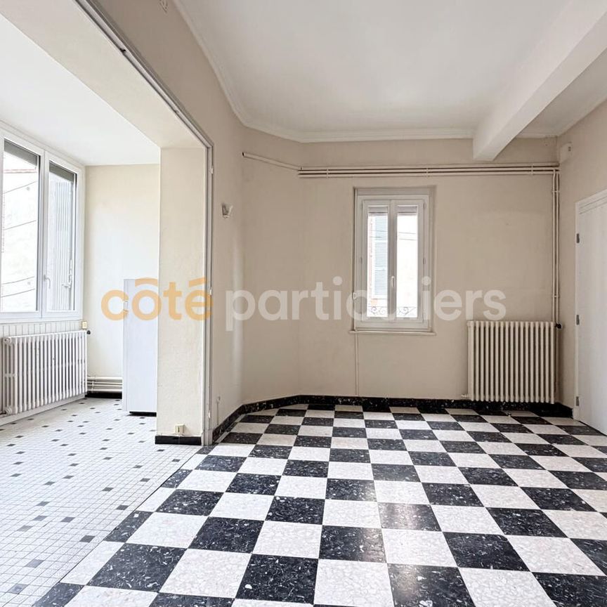 Location Appartement 3 pièces 96m² - Photo 1